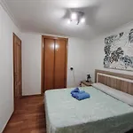 Pleno Centro, Alameda, 5 Minutos Casco Vello Y Estacion Ave *