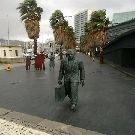 Pleno Centro, Alameda, 5 Minutos Casco Vello Y Estacion Ave Vigo