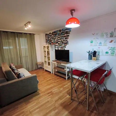 Pleno Centro, Alameda, 5 Minutos Casco Vello Y Estacion Ave Vigo