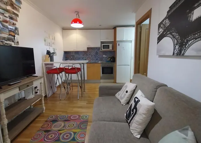 Pleno Centro, Alameda, 5 Minutos Casco Vello Y Estacion Ave *